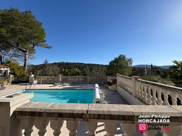 Maison Carnoules 8 pièce(s) 191 m2