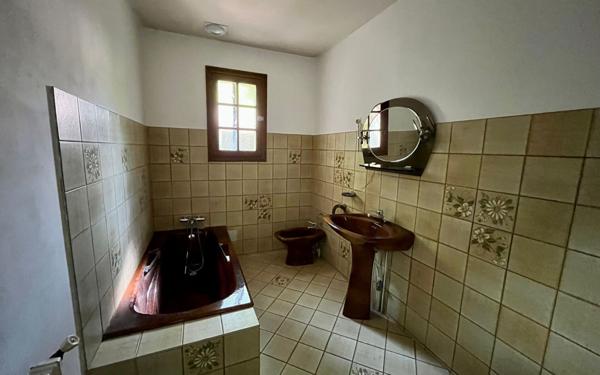 Maison à vendre    5 pièces •  Brie