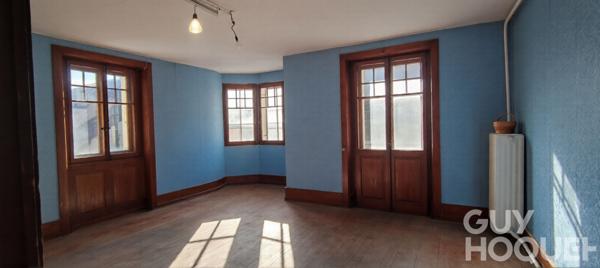 Maison de 300m² à Rénover - JOUGNE