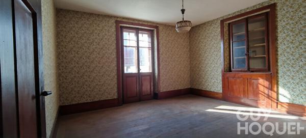 Maison de 300m² à Rénover - JOUGNE