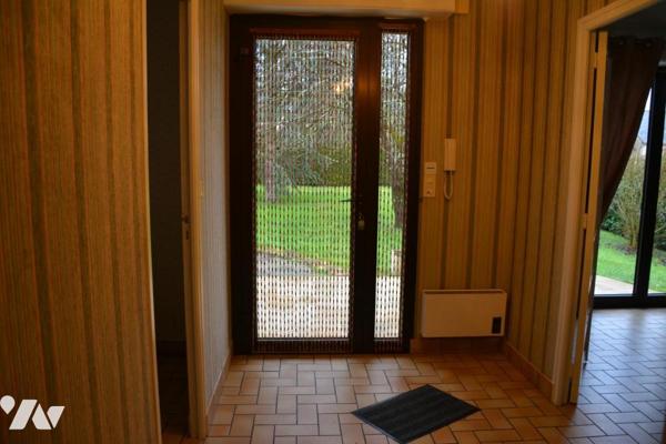 Vente sur la commune de Vaiges maison d'habitation avec garage et jardin