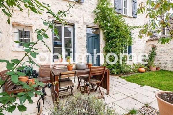 Maison en pierre … 140m2 de charme et de confort. Moret Loing Orvanne (77)