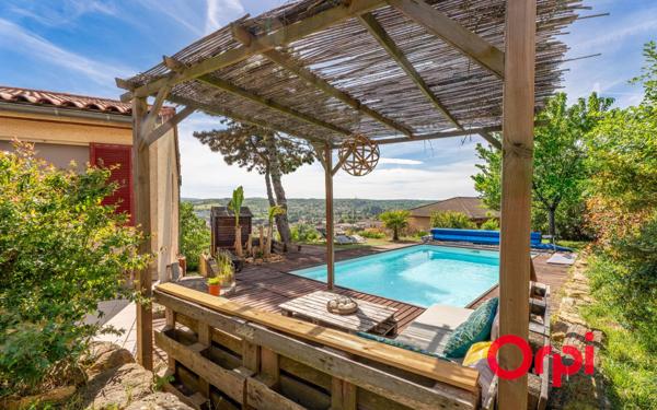 Maison à vendre    6 pièces • 185,43 m2 Lozanne