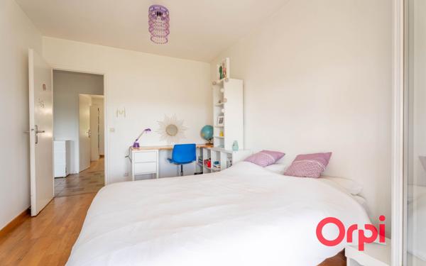 Maison à vendre    6 pièces • 185,43 m2 Lozanne