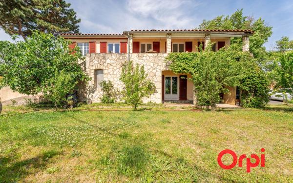 Maison à vendre    6 pièces • 185,43 m2 Lozanne