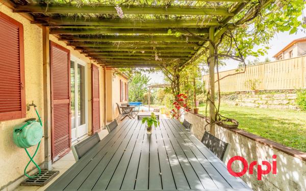 Maison à vendre    6 pièces • 185,43 m2 Lozanne