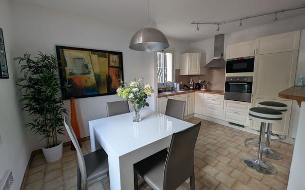 Maison à vendre    3 pièces • 69 m2 Toulon