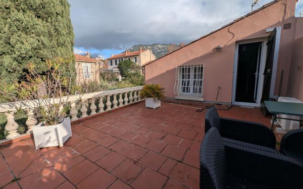 Maison à vendre    3 pièces • 69 m2 Toulon