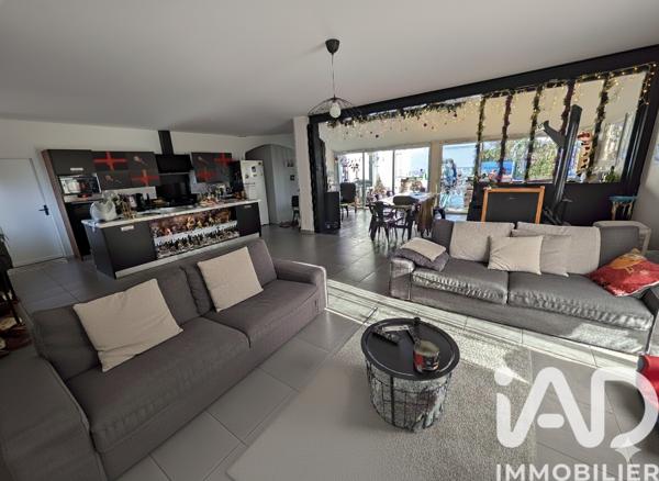 Maison à vendre 5 pièces 190 m² Saubrigues