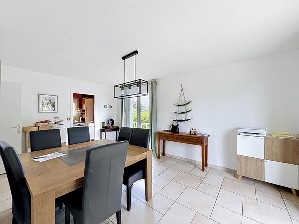 Maison Saint Sylvain D'Anjou - 6 pièces - 209 m2