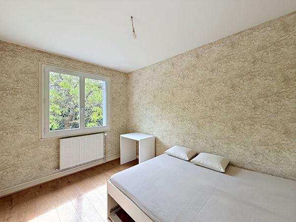 Maison Saint Sylvain D'Anjou - 6 pièces - 209 m2
