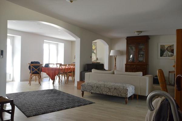 Belle grande maison avec dépendances 17 LA ROCHELLE MARSILLY
