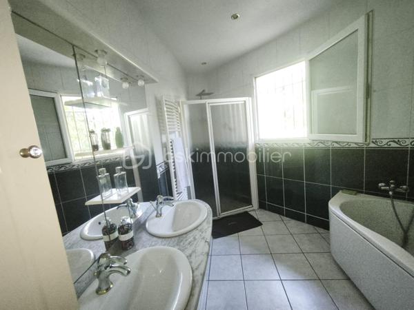 Maison contemporaine de 141 m²