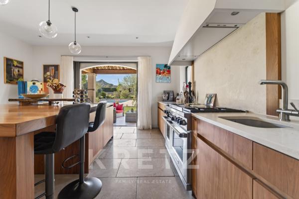 Villa contemporaine haut de gamme avec piscine – Saint-Rémy-de-Provence