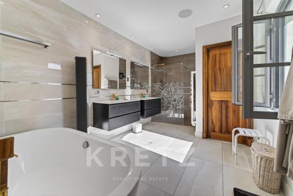 Villa contemporaine haut de gamme avec piscine – Saint-Rémy-de-Provence