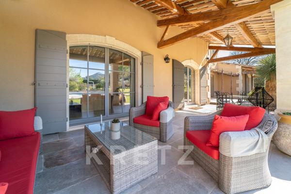 Villa contemporaine haut de gamme avec piscine – Saint-Rémy-de-Provence