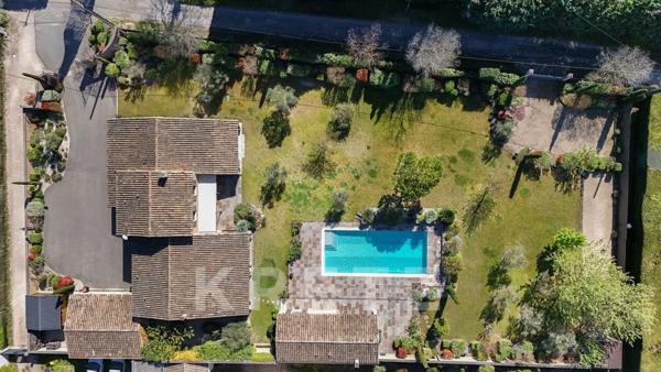 Villa contemporaine haut de gamme avec piscine – Saint-Rémy-de-Provence