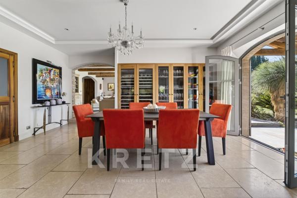 Villa contemporaine haut de gamme avec piscine – Saint-Rémy-de-Provence