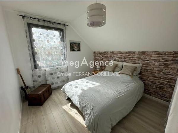 Maison à OMBREE D ANJOU, 49420 - 8 pièces 153m²