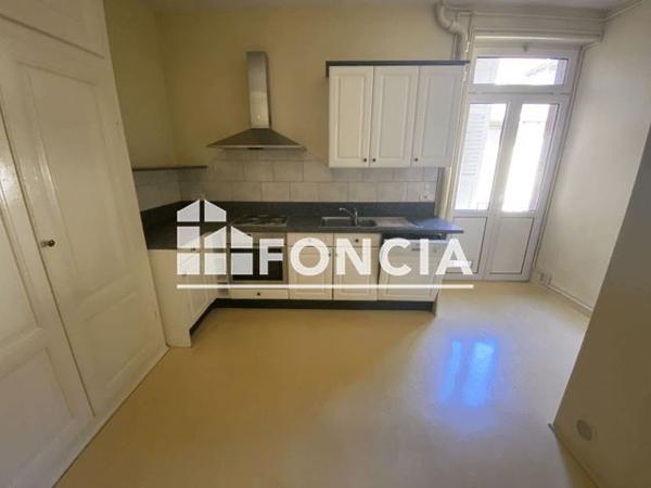 Location Appartement 6 pièces 168.2 m² - 15 BLD DU CHAMPS DE MARS Colmar 68000