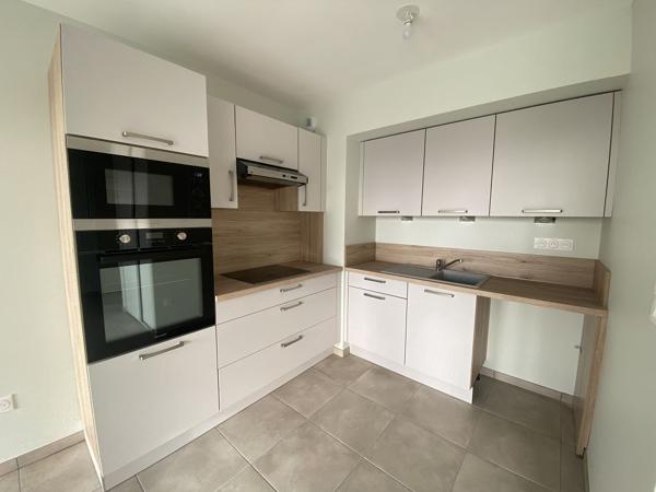 Appartement F2 - MONTROND LES BAINS