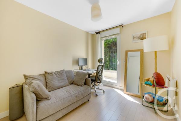 Appartement F3 à vendre  3 pièces - 77,37 m2 MONTROUGE - 92