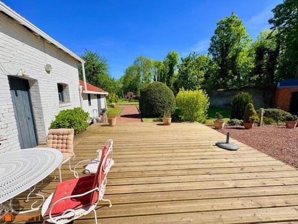 Maison à fort potentiel : deux appartements séparés / une seule grande maison possible !!