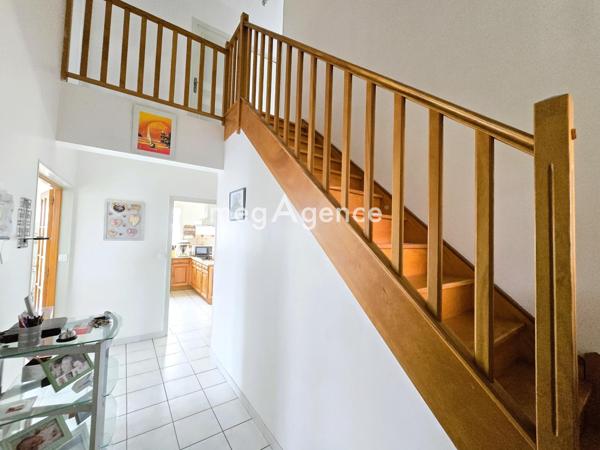 Maison à Auneau-Bleury-Saint-Symphorien, 28700 - 7 pièces 194m²