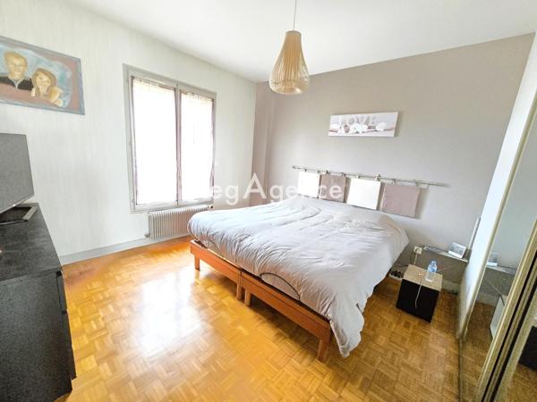 Maison à Auneau-Bleury-Saint-Symphorien, 28700 - 7 pièces 194m²