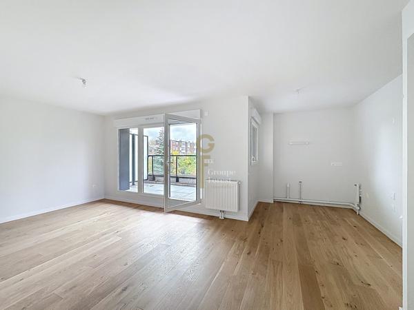 T3 avec terrasse dans quartier résidentiel privilégié