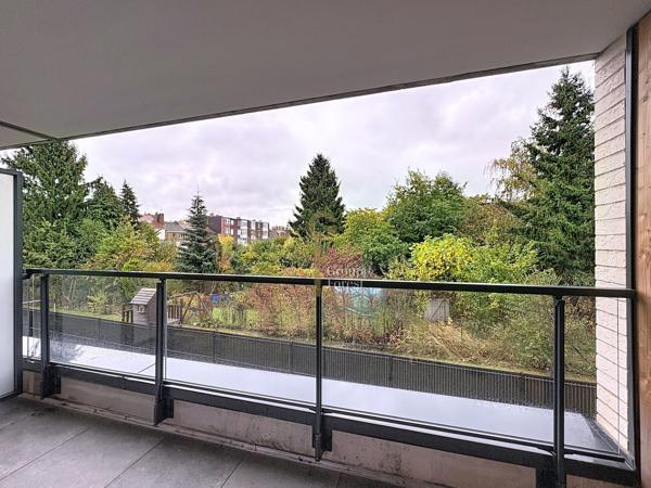 T3 avec terrasse dans quartier résidentiel privilégié