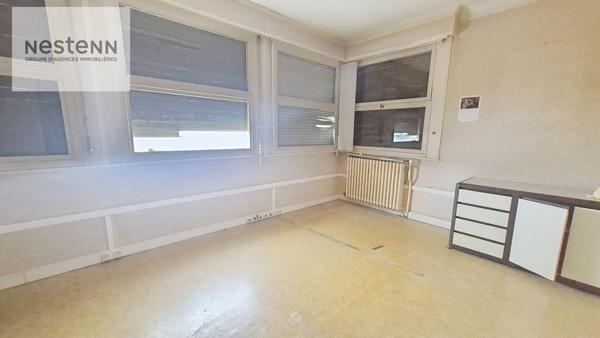 CALAIS NORD - IMMEUBLE À FORT POTENTIEL - POSSIBILITÉ DE CRÉER 5 LOGEMENTS