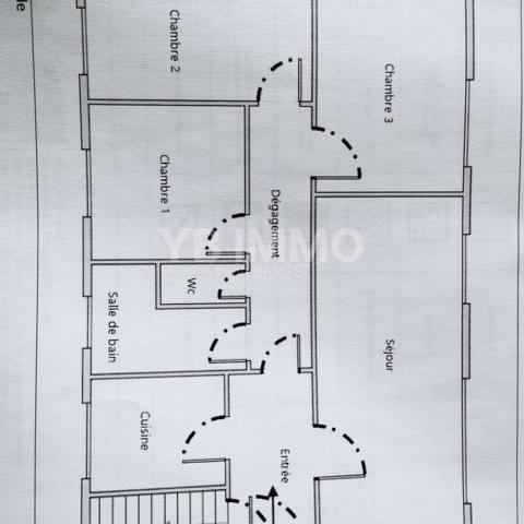 Maison de plain-pied sur sous-sol total