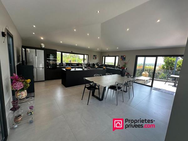 Villa T5 spacieuse avec une architecture moderne - 20240 VENTISERI - HAUTE CORSE - FRANCE