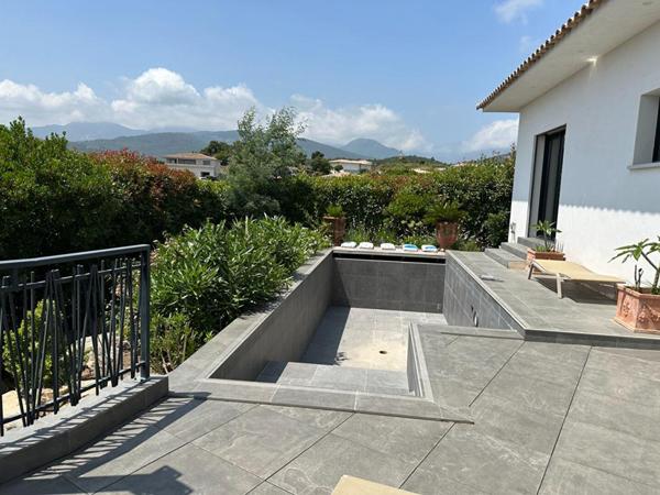 Villa T5 spacieuse avec une architecture moderne - 20240 VENTISERI - HAUTE CORSE - FRANCE