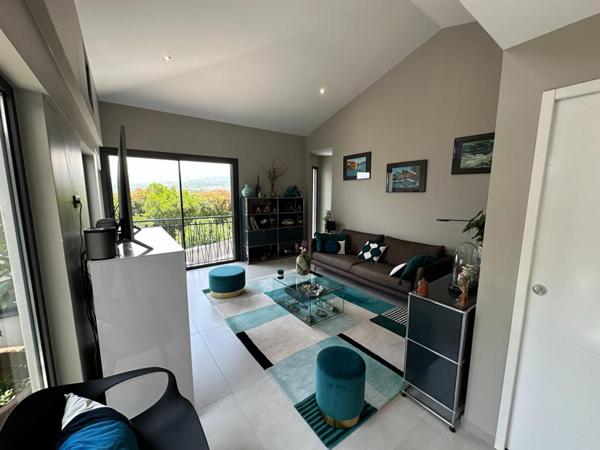 Villa T5 spacieuse avec une architecture moderne - 20240 VENTISERI - HAUTE CORSE - FRANCE