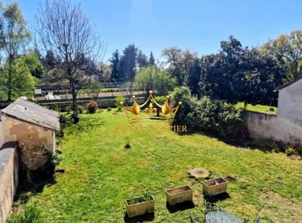 CENTRE DE DANGE ST ROMAIN, vue sur le jardin