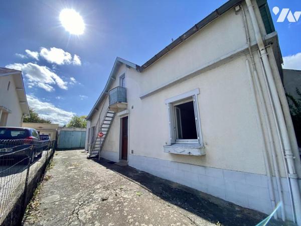 REZE BLODIERE Maison de 55 m² rénovation complète à prévoir