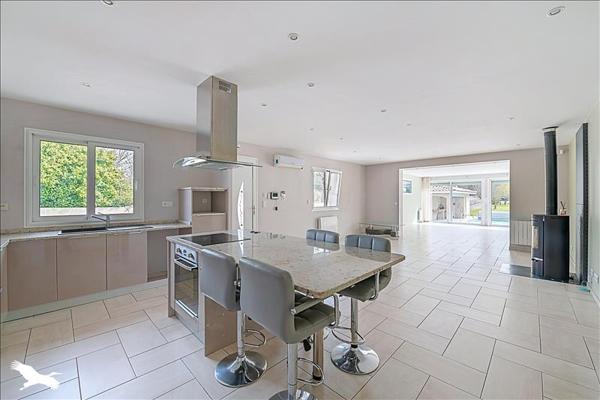 Maison à vendre |  Mérignac |  5 pièces | 125 m²