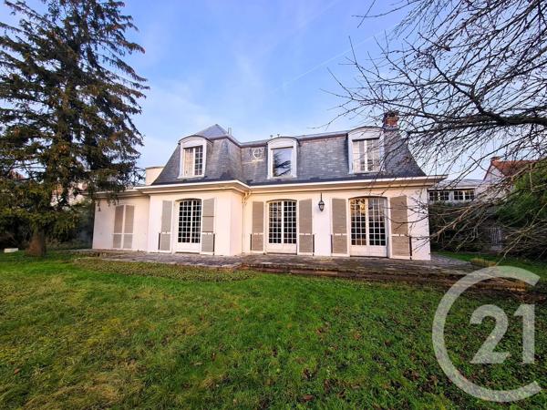 Maison à vendre  6 pièces - 190 m 2   NOISY LE GRAND  - 93