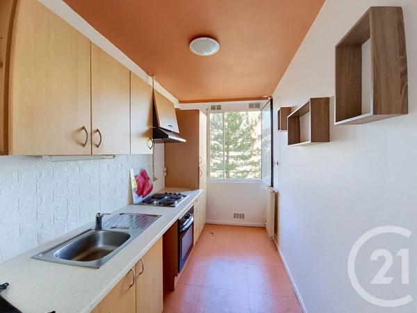Appartement F3 à vendre  3 pièces - 64,22 m 2   ST DENIS  - 93