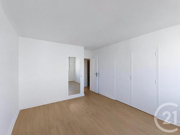 Appartement F3 à vendre  3 pièces - 64,22 m 2   ST DENIS  - 93