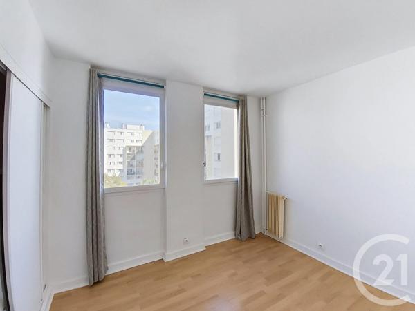 Appartement F3 à vendre  3 pièces - 64,22 m 2   ST DENIS  - 93