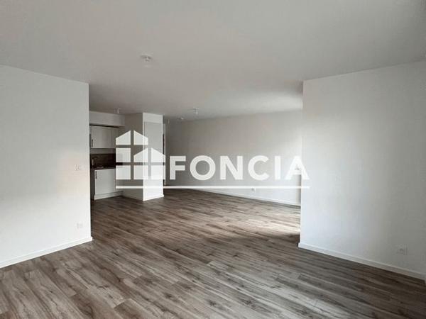 Location Studio 42.48 m² - 1 avenue du Général Leclerc Deville-les-rouen 76250