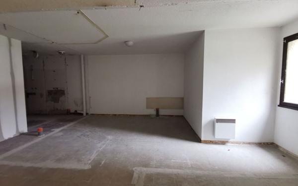 Appartement à vendre    2 pièces • 58 m2 Bielle