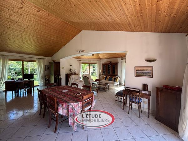 Maison de plain pied dans un cadre résidentiel