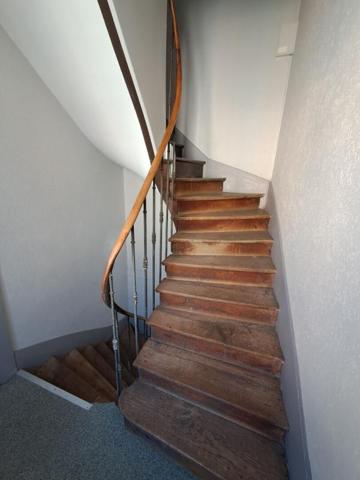 Immeuble Vesoul 3 appartements et 1 local commercial à 189 900 euros