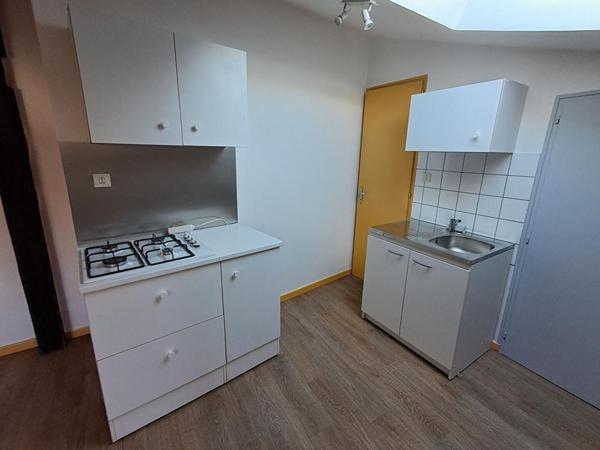 Immeuble Vesoul 3 appartements et 1 local commercial à 189 900 euros