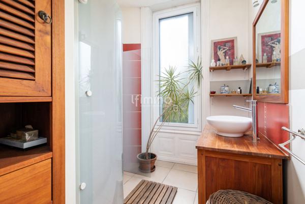 Maison 355 m² + dépendance 100 m² jardin 1130 m²