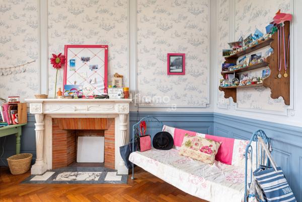 Maison 355 m² + dépendance 100 m² jardin 1130 m²